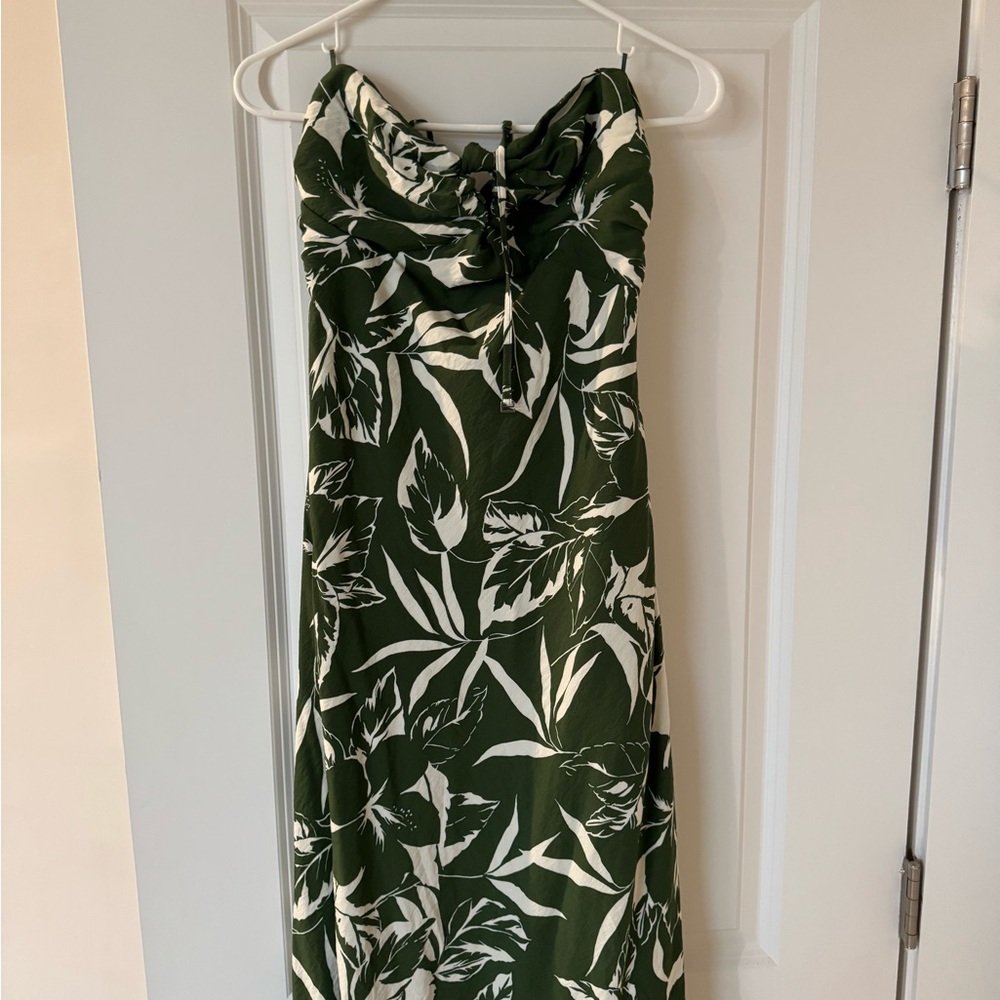 Abercrombie Green and White Leaf Print Dress